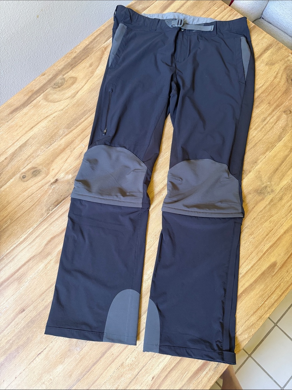 REI Women's 16 Straight Leg Hiking Pants in Black and Gray